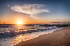 TRAVEL Beach scene.jpg
